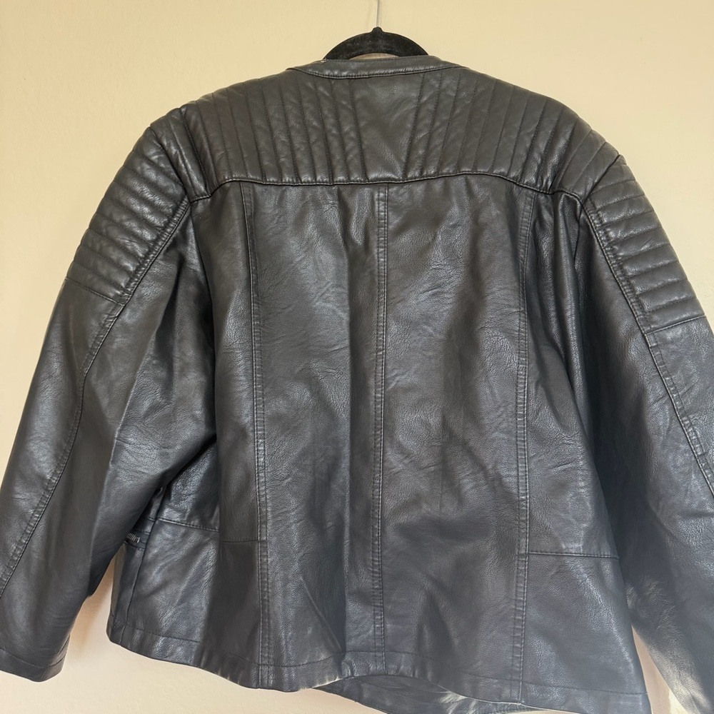 Olivia Miller Black Faux  Leather Moto Jacket - Picture 2 of 7
